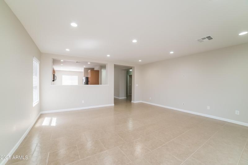 1015459.22650 W Pima St - Living Room_1