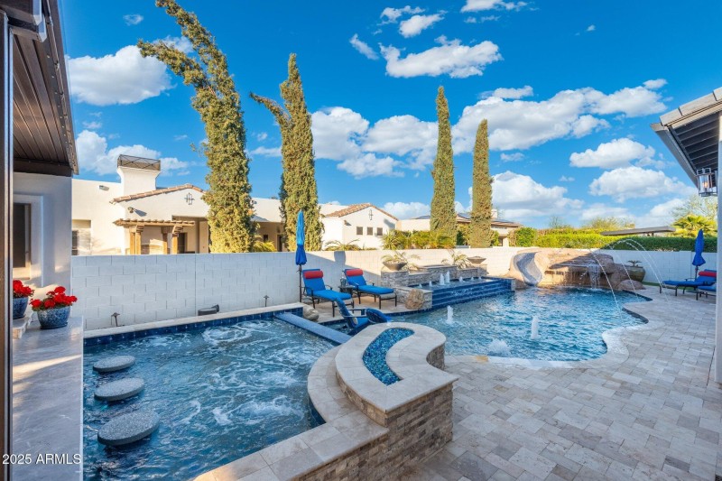 129-web-or-mls-DSC08621-HDR-Edit