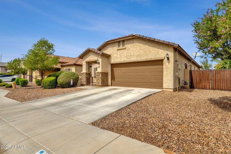 3-web-or-mls-10830-e-topaz-ave