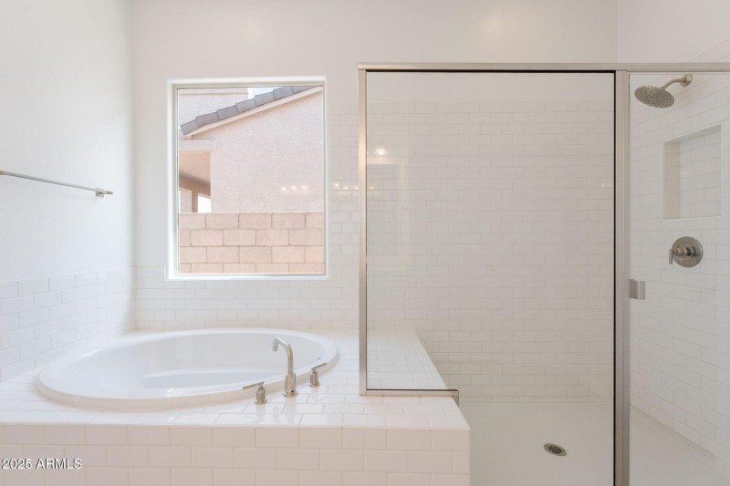 44-web-or-mls-Jackson-44