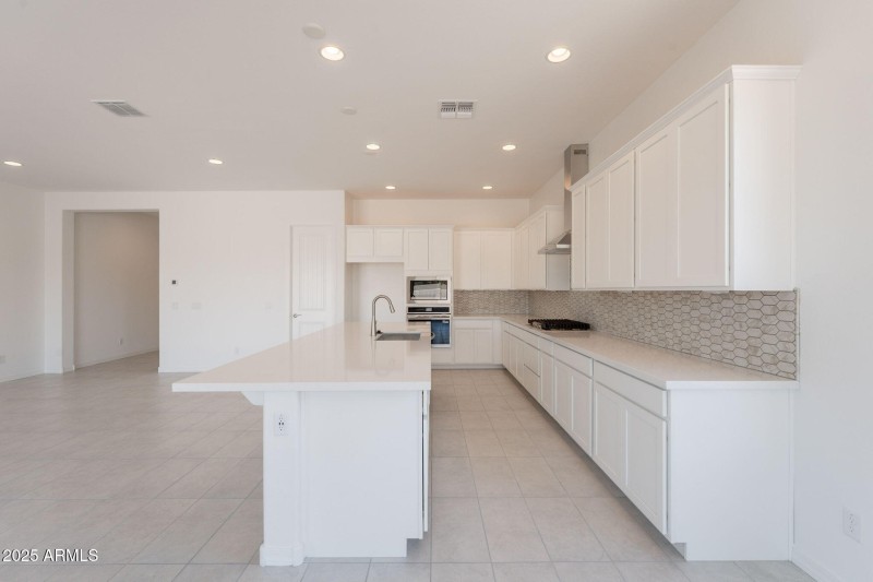 11-web-or-mls-Jackson-11