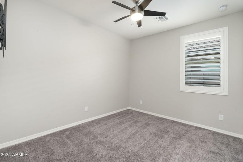 8-web-or-mls-DSC09214 copy