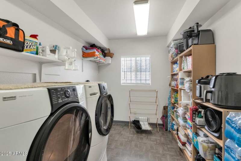 3009 N 43rd Pl-large-019-015-TOD7917-150