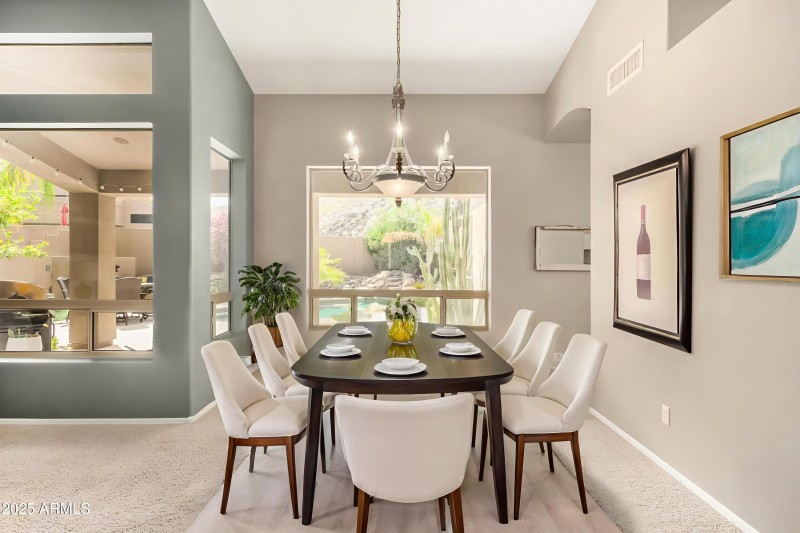 20-Amber-Ridge - Dining Room - Modern -