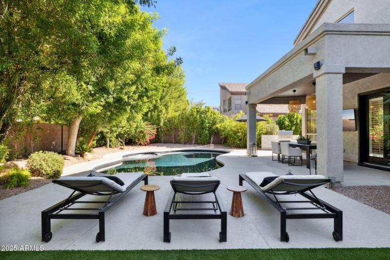 80-web-or-mls-6414-e-monte-cristo-ave