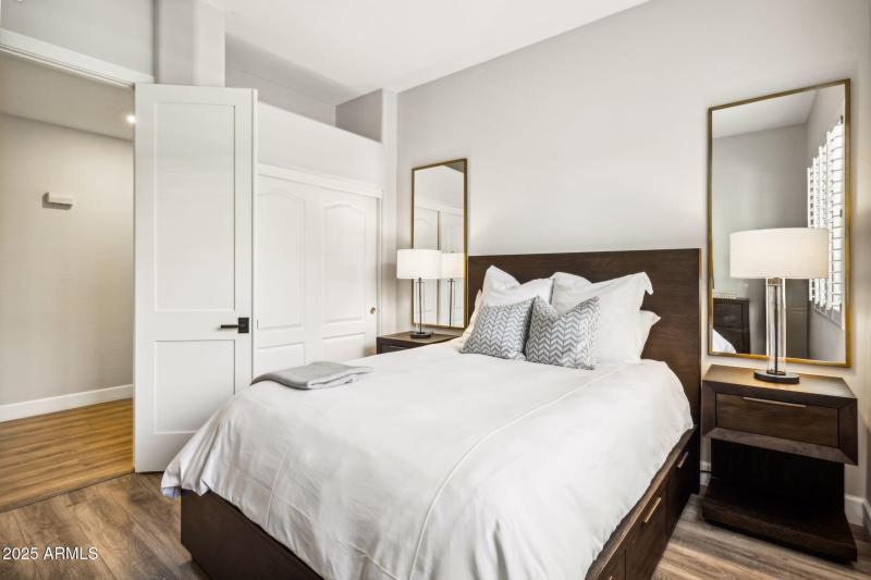 39-web-or-mls-6414-e-monte-cristo-ave