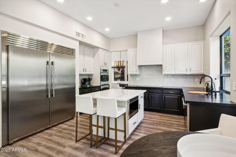 19-web-or-mls-6414-e-monte-cristo-ave