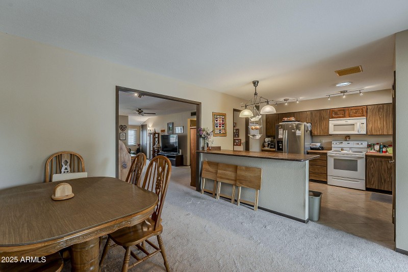 11-web-or-mls-Blue Bonnet-11