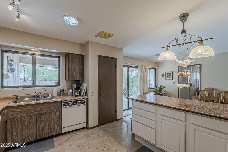 15-web-or-mls-Blue Bonnet-15