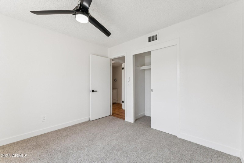 16-015-guest-bedroom