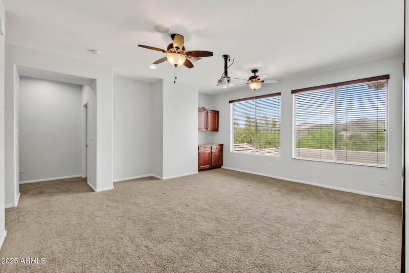 107_6858_W_Peak_View53_mls