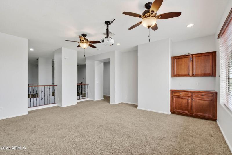 106_6858_W_Peak_View52_mls