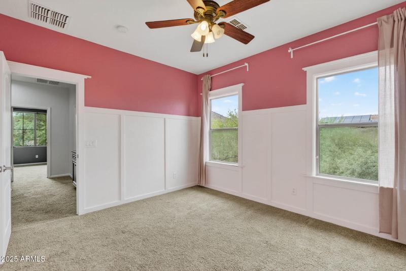 94_6858_W_Peak_View40_mls