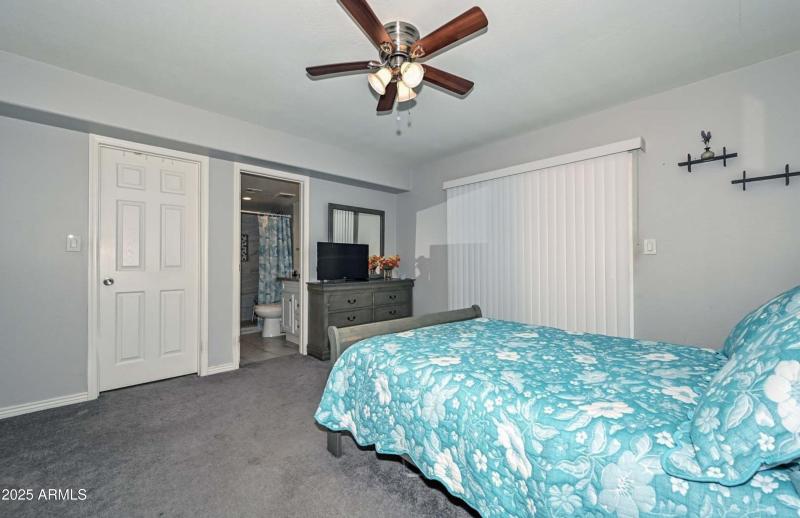 Primary Bedroom – Ensuite Access