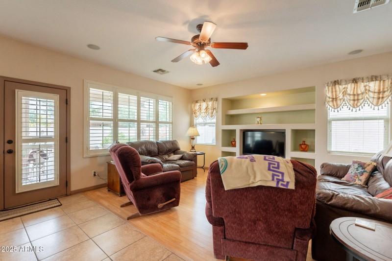 7-web-or-mls-Rolling-7