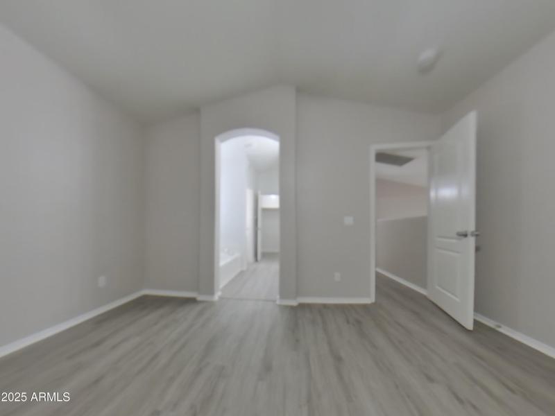 6_pc_ZEjGoxqXyo_9Vup7FD5Oi_layout_0