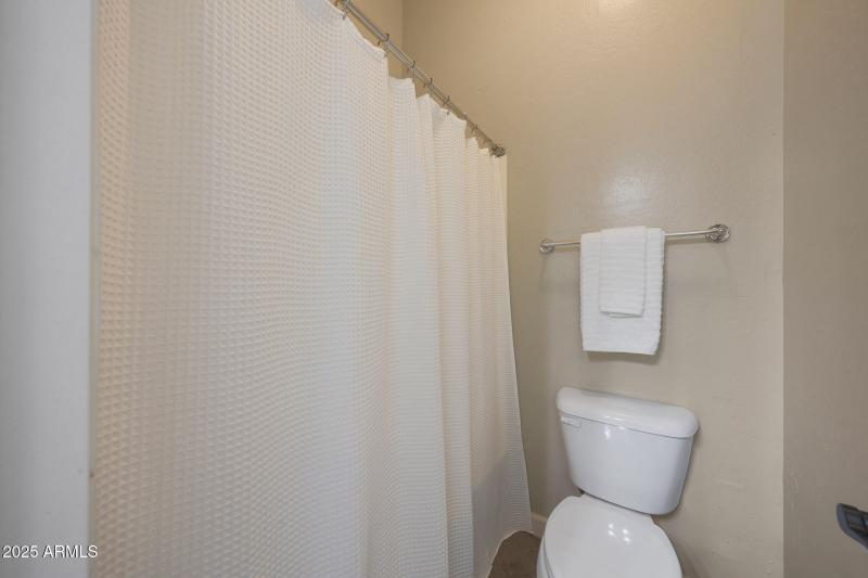 Separate shower/toilet J&J Bath