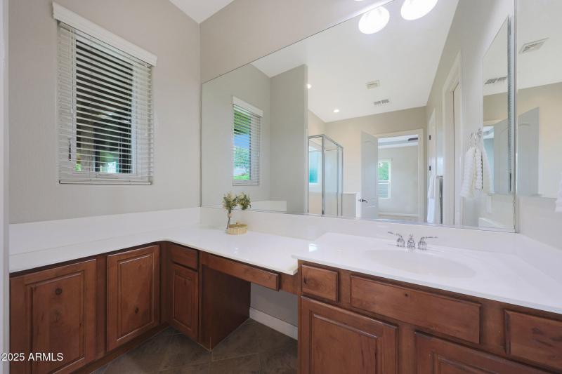 Second master ensuite bath