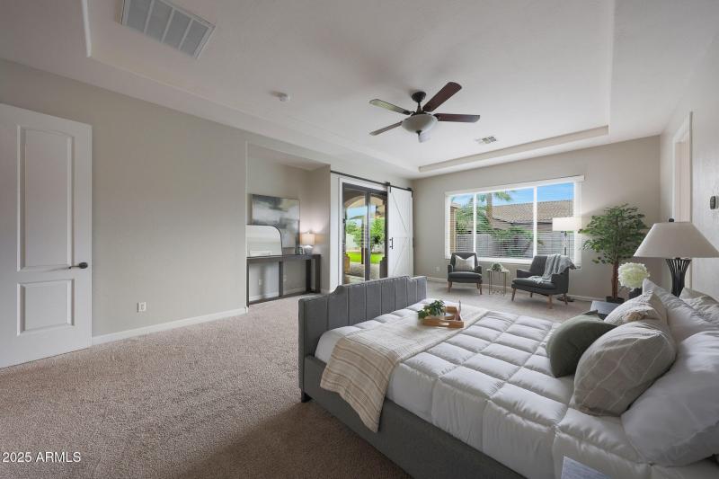 Large light and bright owners suite