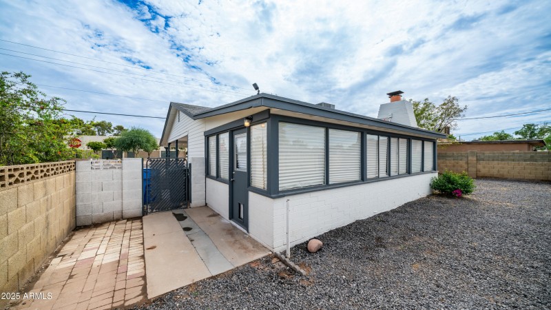 6316 N 23rd Ave Exterior Photos-9