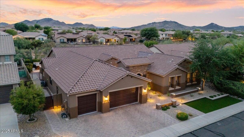 08-DJI_20250918184242_0127_D