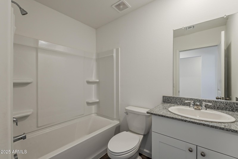 32-print-Carousel-32