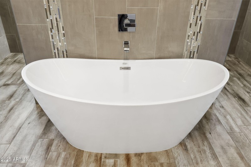 54-Primary Bathroom 7