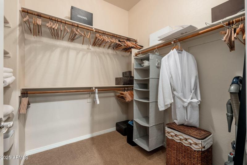 19550 N Grayhawk Dr UNIT 2063 - 024