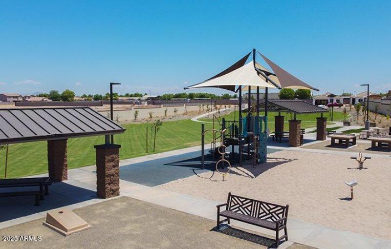 Addison Park Amenities_722x460 (13)