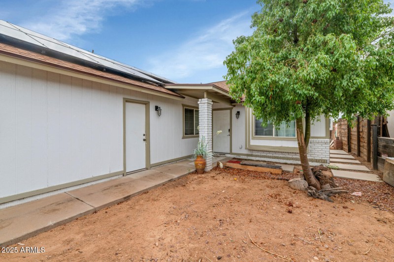 9821 E Birchwood Ave-large-003-013-TOD79