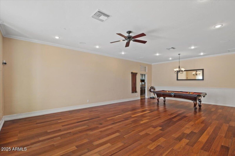 013-Living Room & Dining