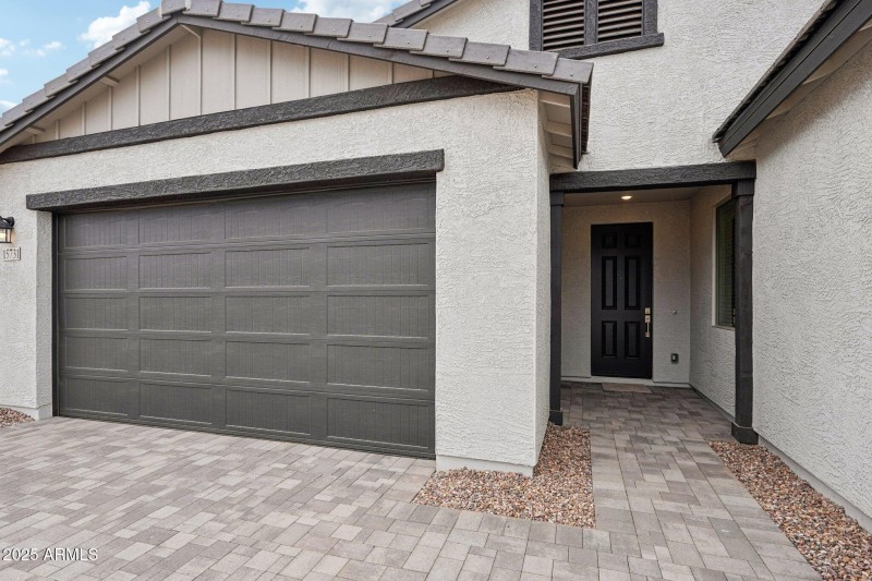 7-web-or-mls-W Brown St-S1909-007