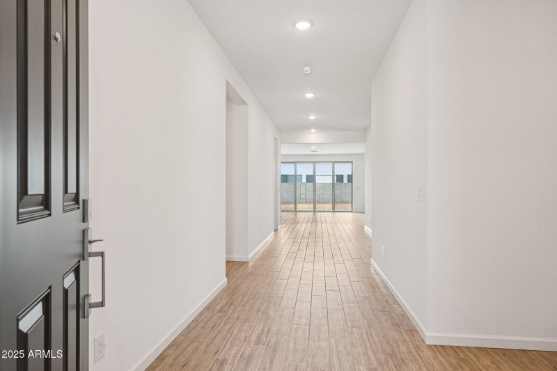 8-web-or-mls-W Brown St-S1909-008