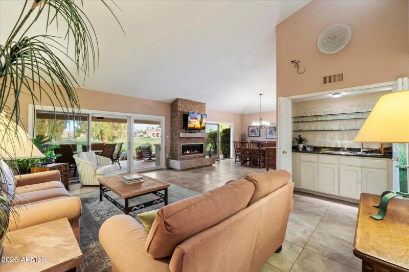 Wet bar and ample storage