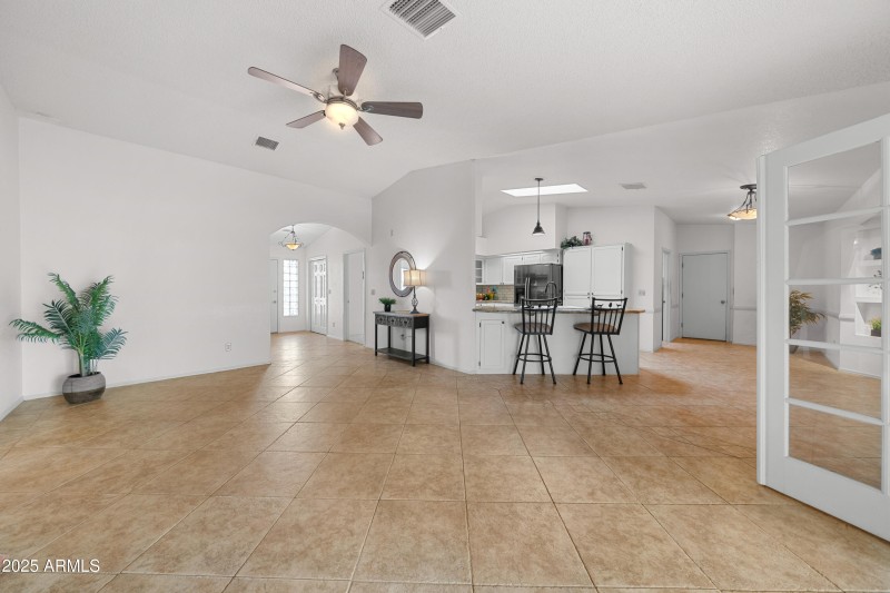 Interior - 4064 S Comanche Dr-2