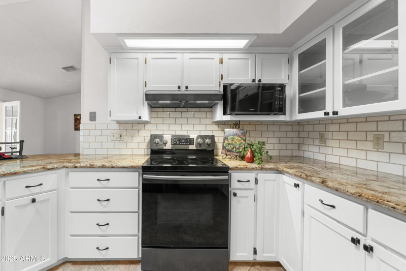 Interior - 4064 S Comanche Dr-6