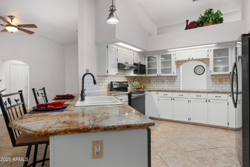 Interior - 4064 S Comanche Dr-7c