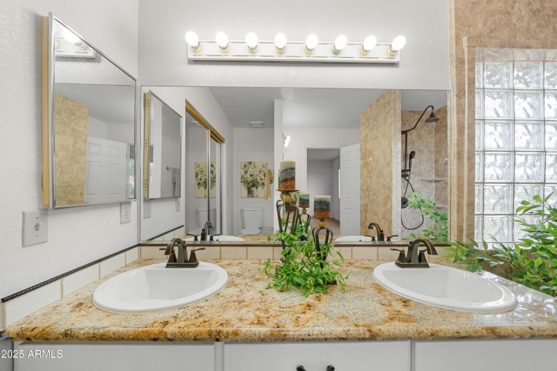 Interior - 4064 S Comanche Dr-16