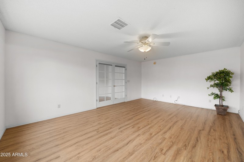 Interior - 4064 S Comanche Dr-19