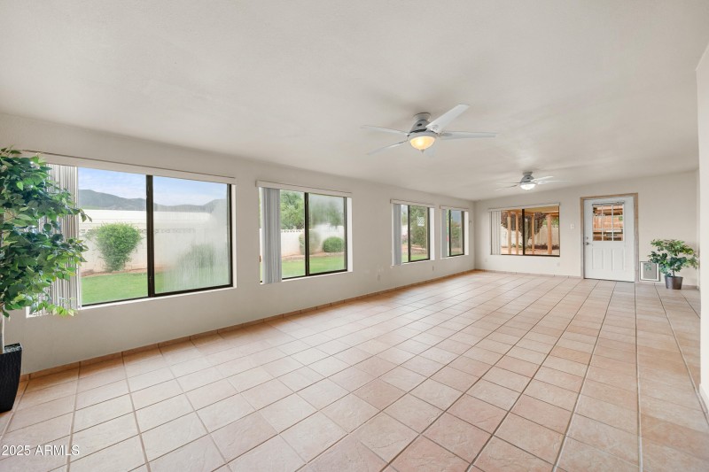 Interior - 4064 S Comanche Dr-30