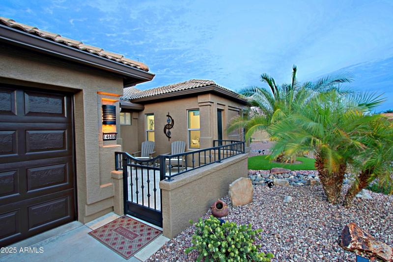 Front Courtyard Entrance4