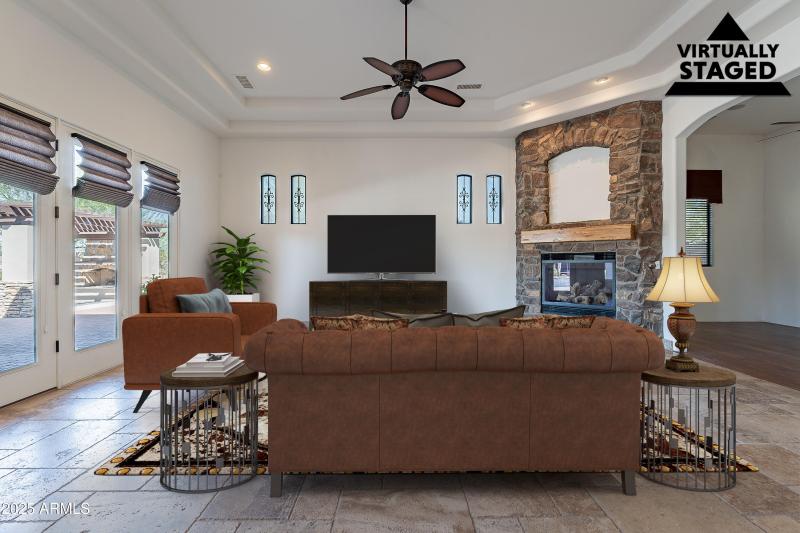 Hombre-3-Living Room_VS 1