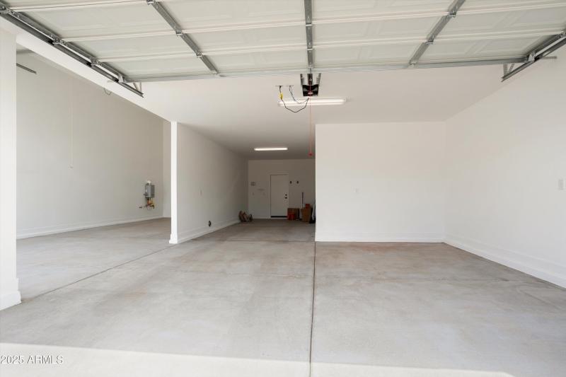 3 Garage - Plus RV Garage