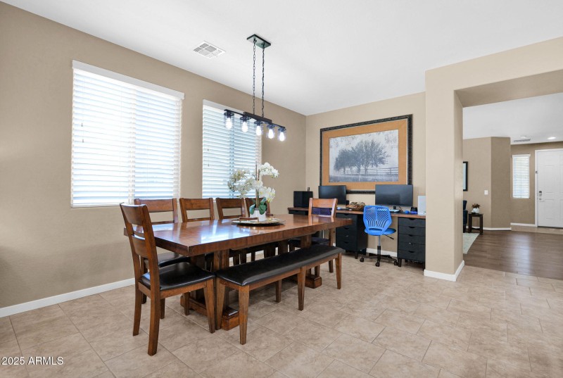 24-web-or-mls-P1303668