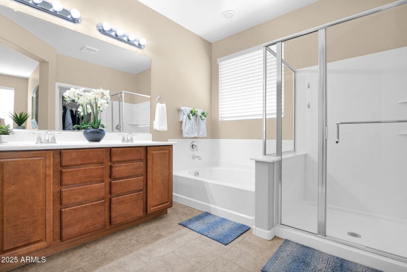 29-web-or-mls-P1303682