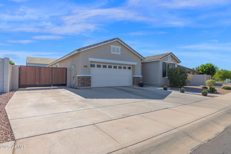 3-web-or-mls-P1303718