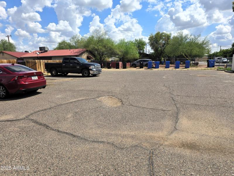 2118_W_Belmont_ParkingLot.2jpg