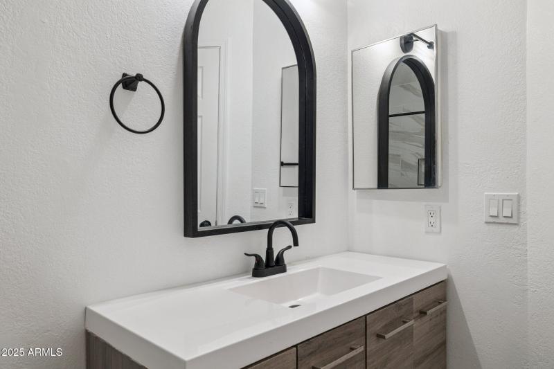 28-web-or-mls-4206-e-agave-rd (1)