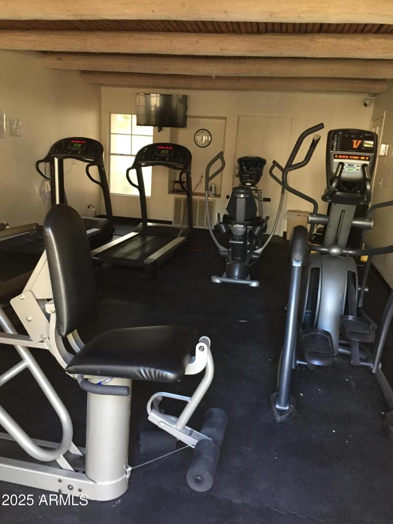 11333 N 92nd St 1085 fitness