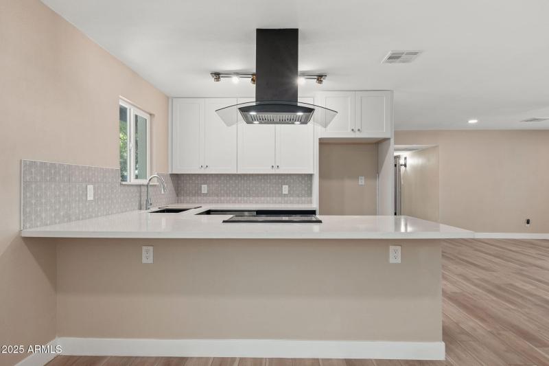 3121 W Hearn Rd - 10